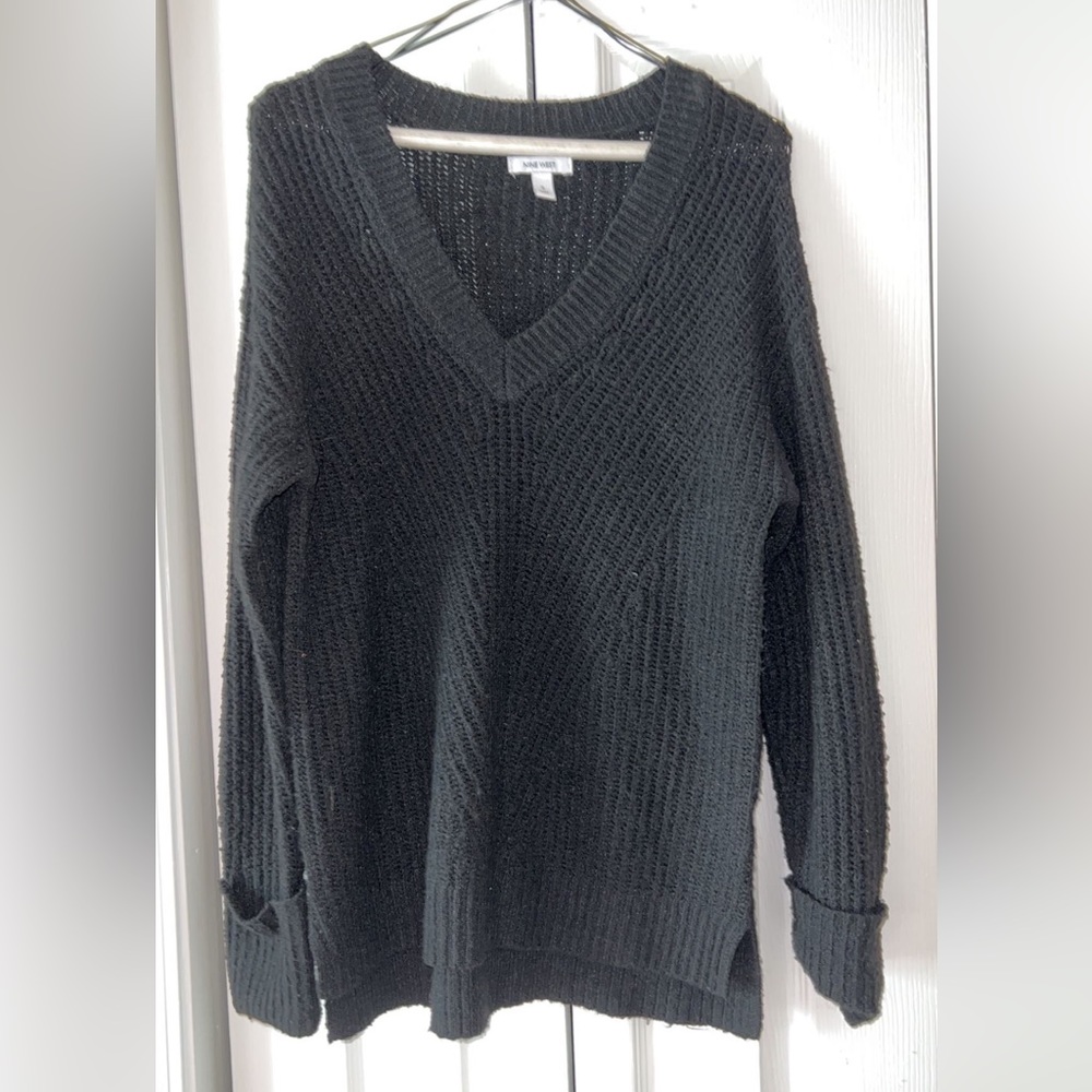 Nine west sweater, super soft, never worn!!